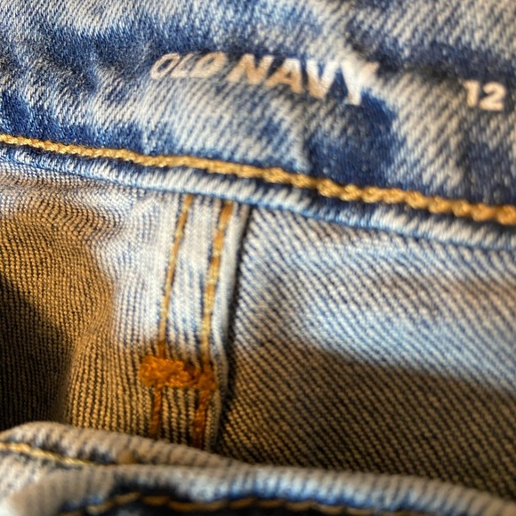 Stylish Blue Distressed Woman's Jeans size 12 curvy - Picture 5 of 6